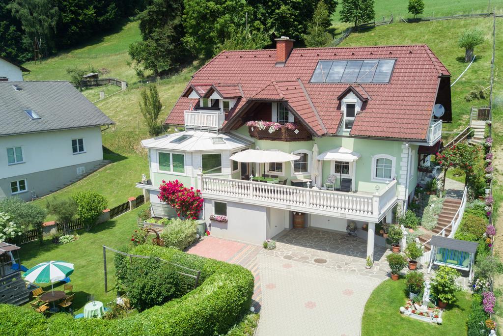 Privatzimmer Haus Gschweitl Semriach Exterior photo